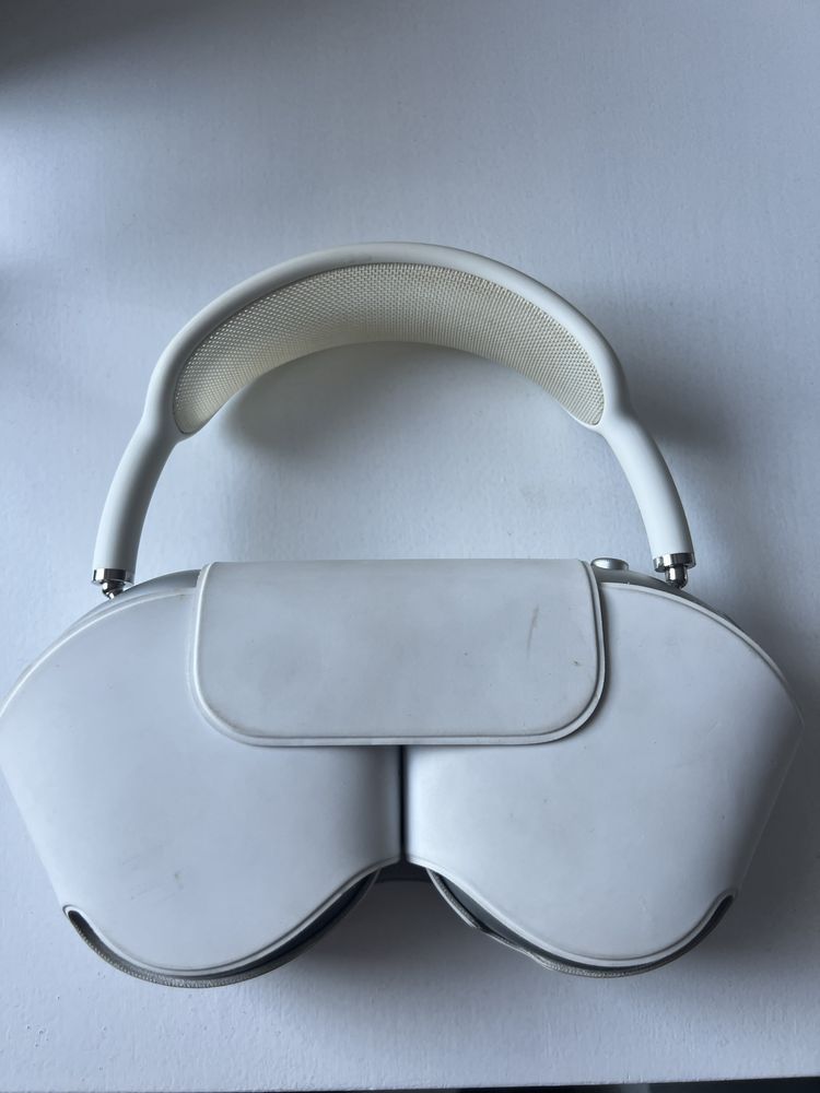 Apple AirPods Max