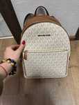 Продам рюкзак Michael Kors (оригінал)
