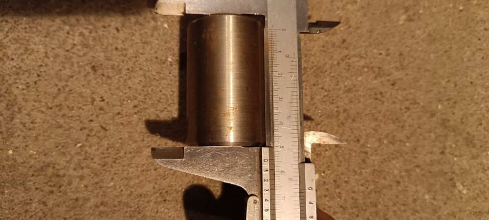 Adapter, przejsciowka,  tuleją nierdzewna pod mieszalnik, maszyne