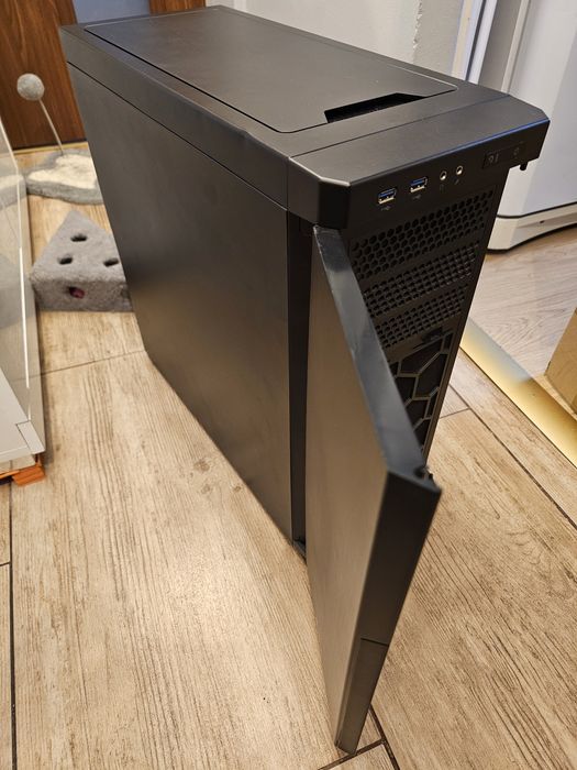 Komputer stacjonarny,gamingowy i5 4690k 16 GB pamięci,dysk 128 GB Rade