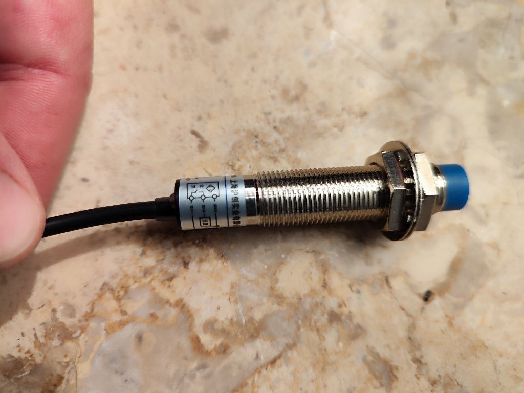 Индуктивный датчик приближения LJ12A3-4-Z-BX NPN NO
