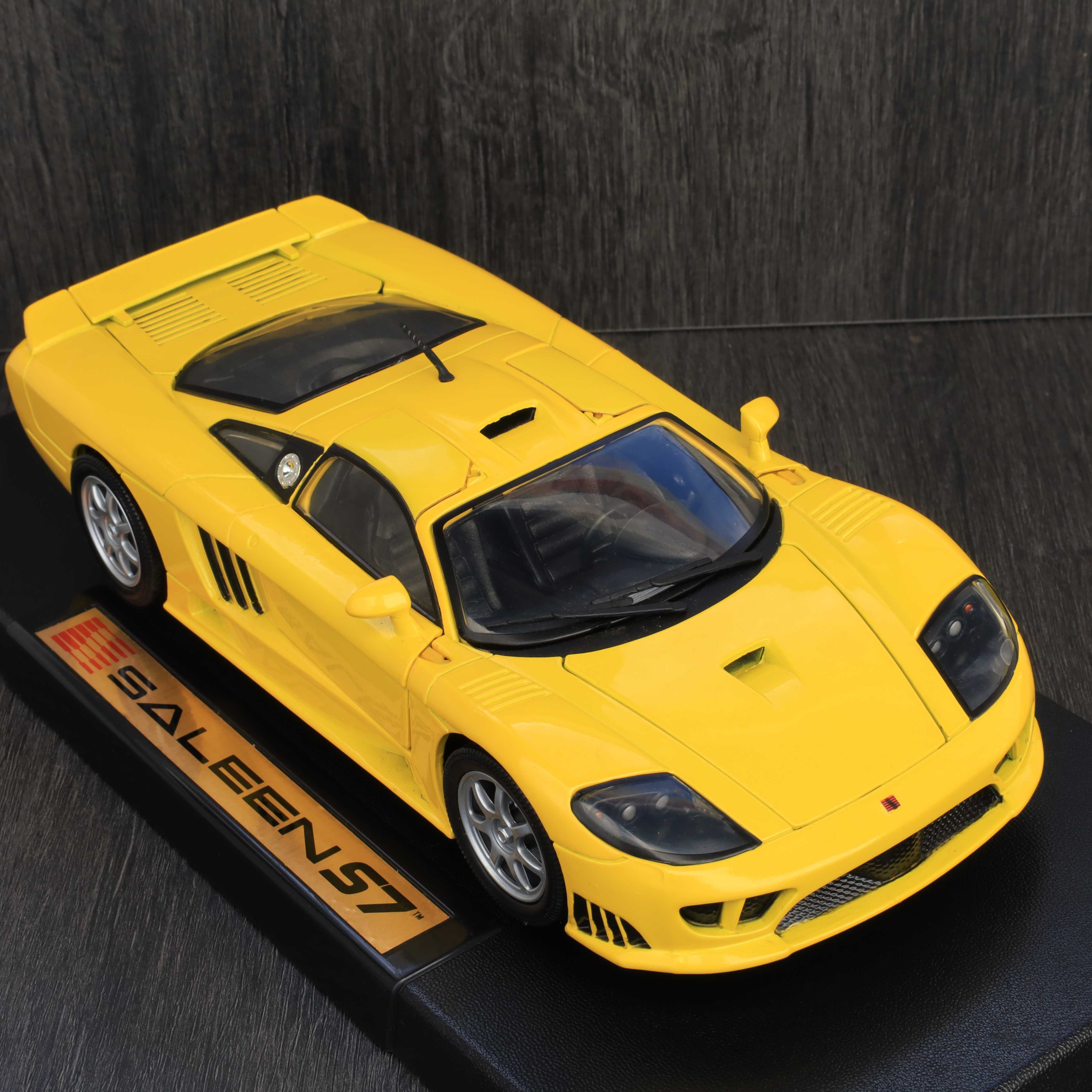 Saleen S7 1/18 Motormax