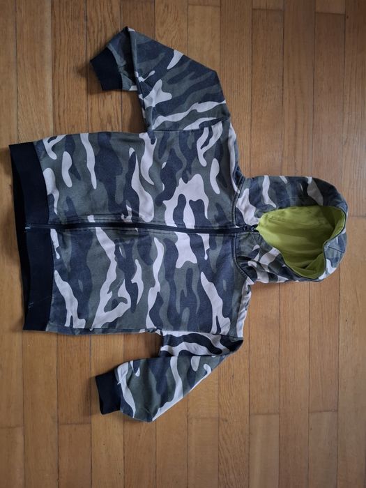 Bluza z kapturem moro chłopiec 134/140