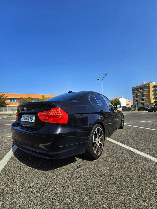 BMW série 3 - 318d - 2010 Nov