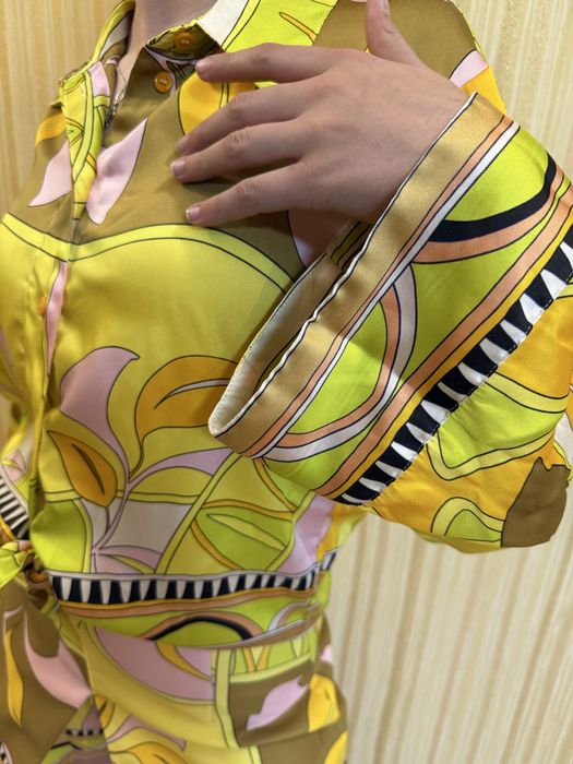 Жіночий    костюм