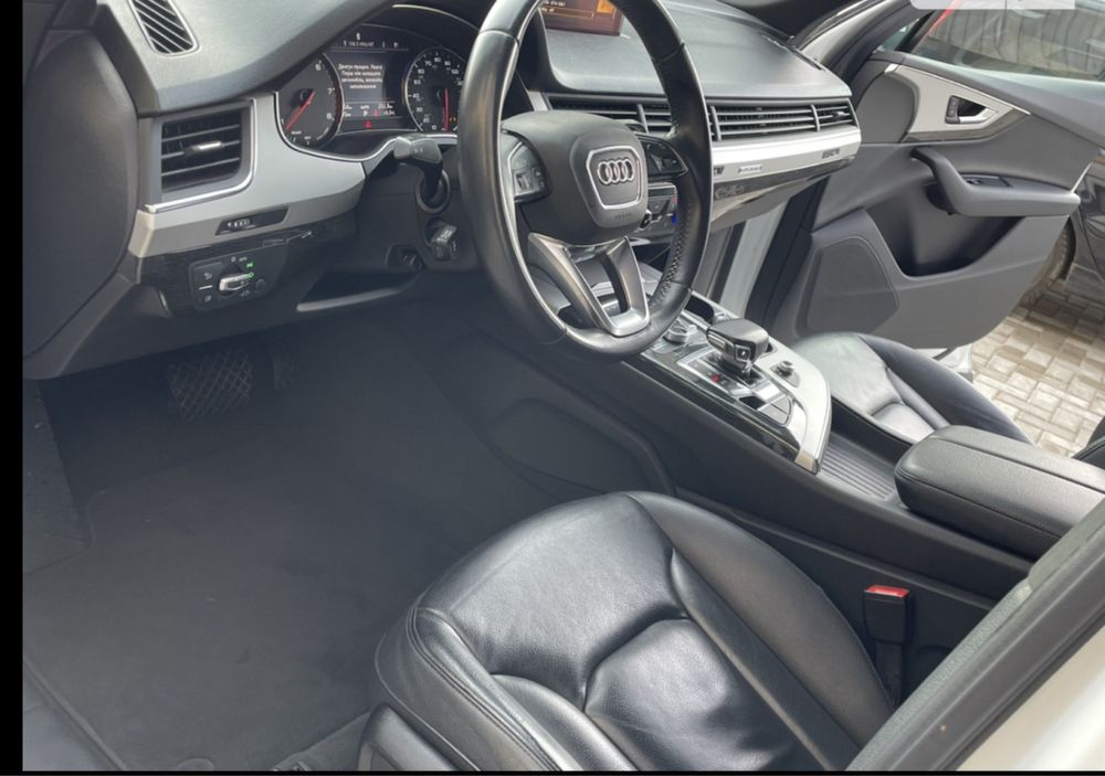 Audi Q7 продам