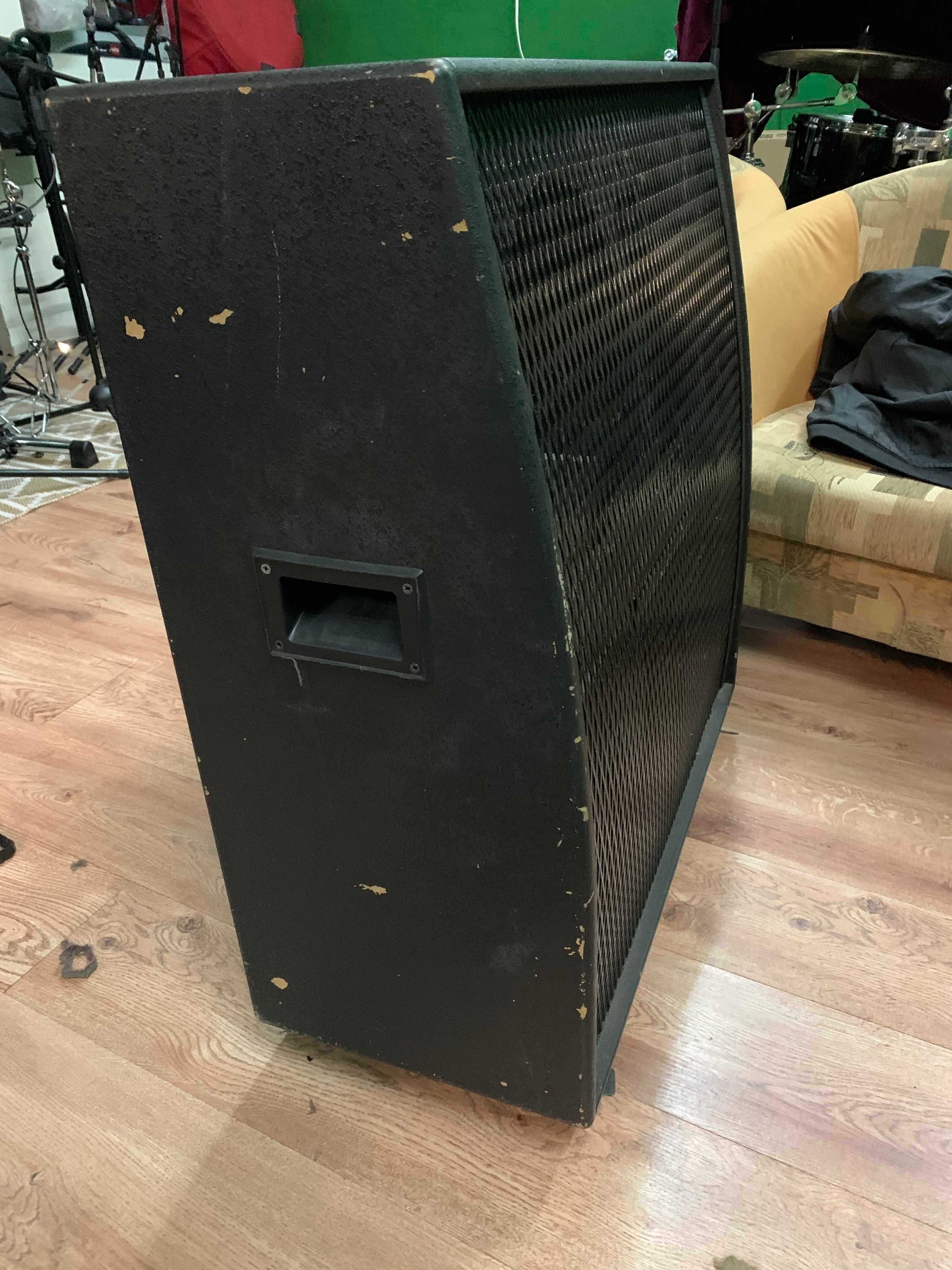 Kolumna paczka 4x12 pusta