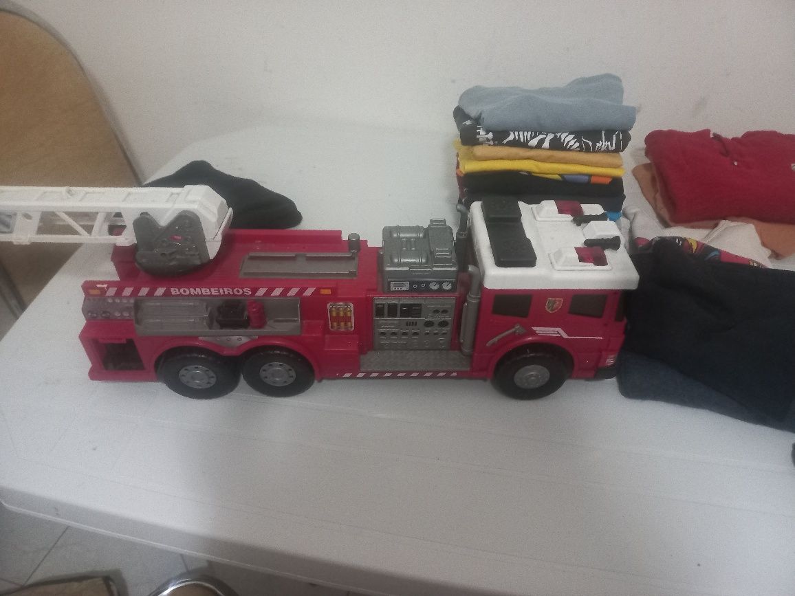 Auto tanque dos bombeiros