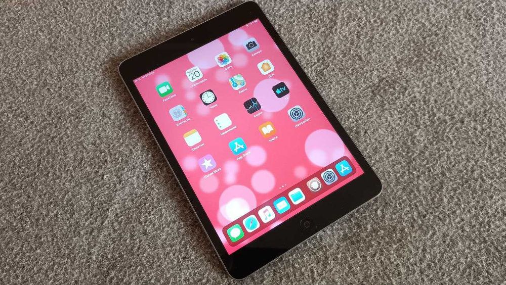 Apple iPad mini 2 Wi-Fi 32GB + чохол Stenk + Huawei MediaPad M3 lite