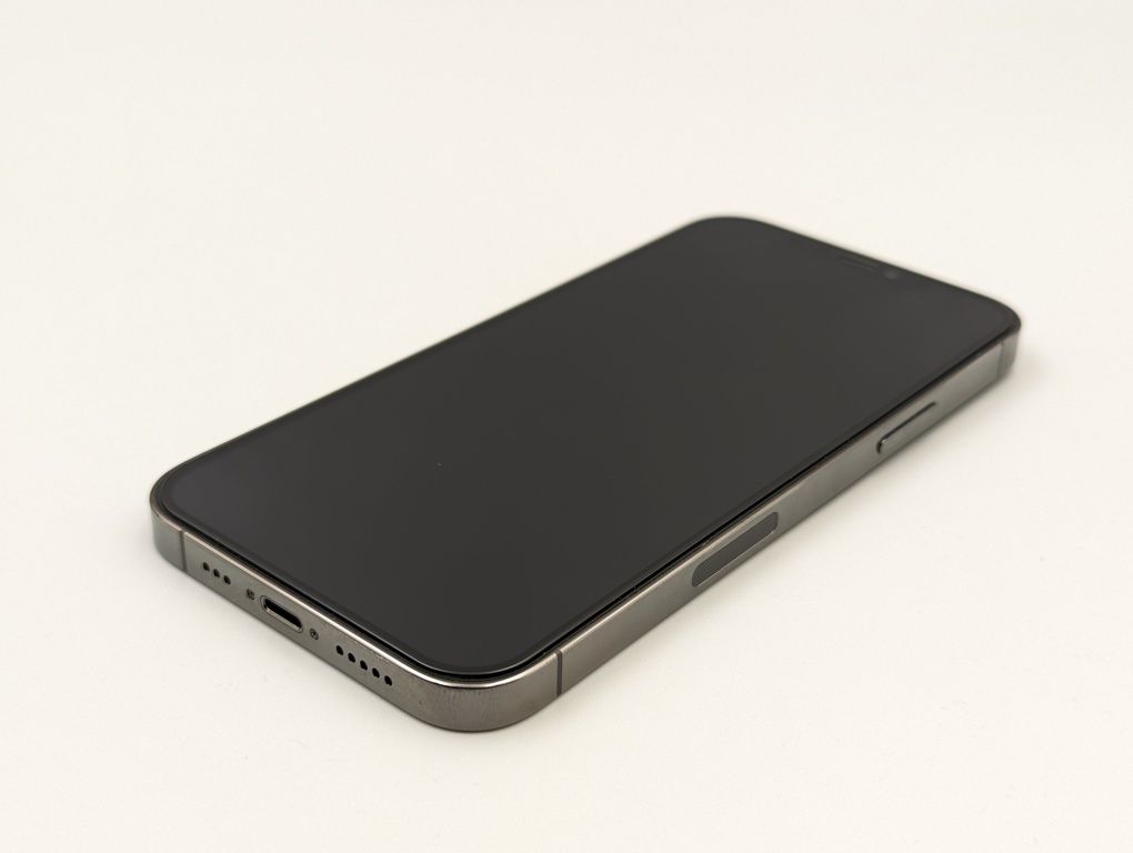 Iphone 12 pro 128GB Graphite Neverlock + Чохол SPIGEN