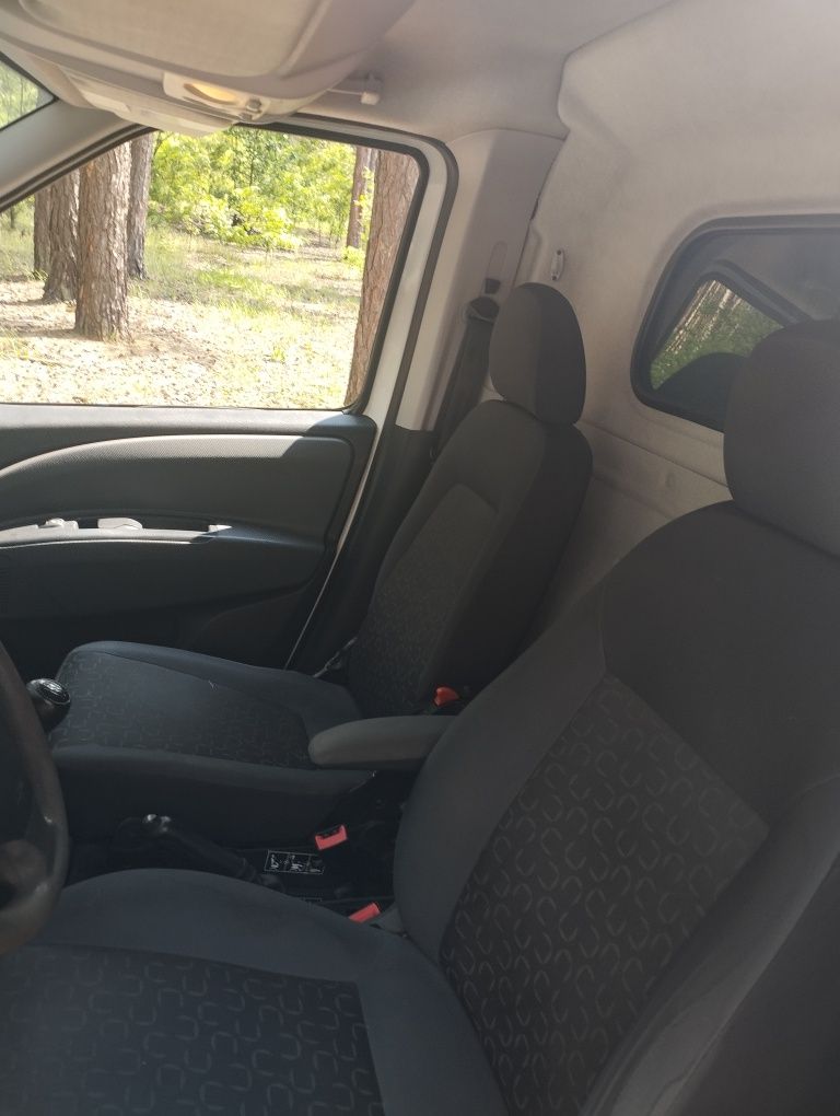 Продам Fiat Doblo Maxi 1.3 MultiJet