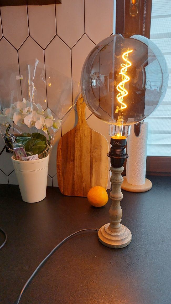 Żarówka Osram edison duża ozdobna czarna