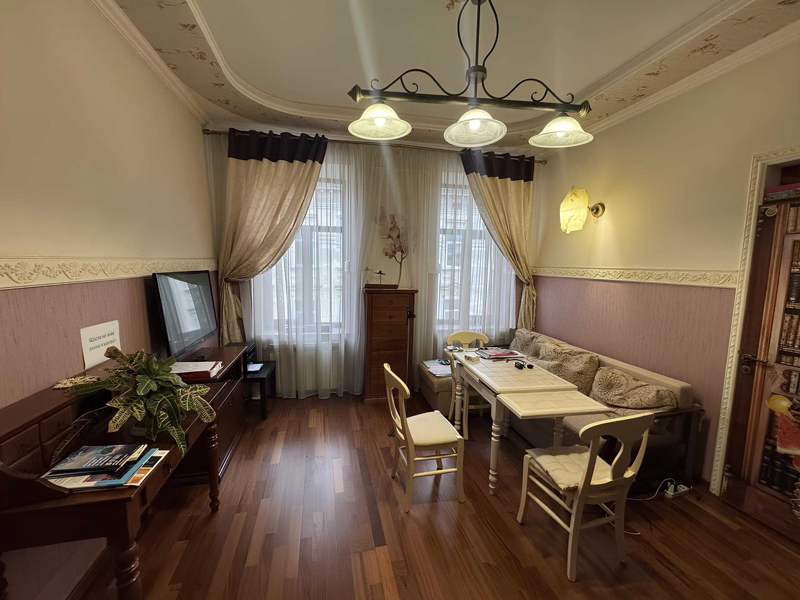 Оренда кімнати в 4х кімнатній квартирі по вулиці Куліша в центрі