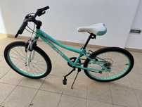 Bicicleta Hilano roda 24 com 7 velocidades, muito pouco usada.