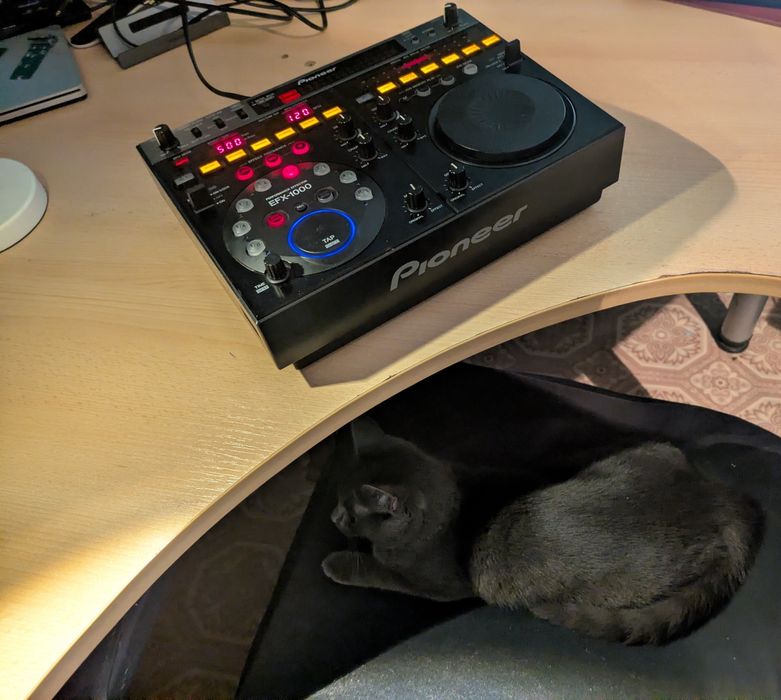 Легендарний Ефктр  Pioneer EFX-1000. Гарний стан.+ Сервiс Лайтек.Торг