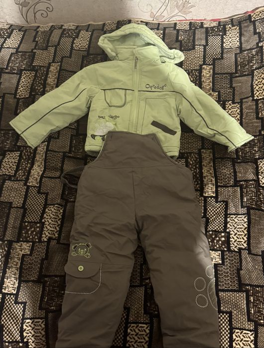 Зимний детский комбинезон