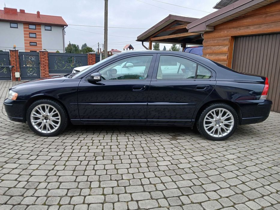 Volvo S-60 == 2,4 Benzyna == 140KM ==