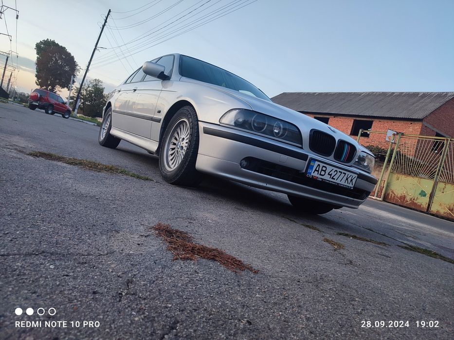 ...Продам Беху Е39...