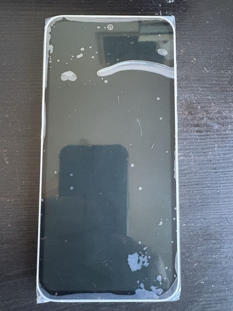 Samsung s24fe miętowy