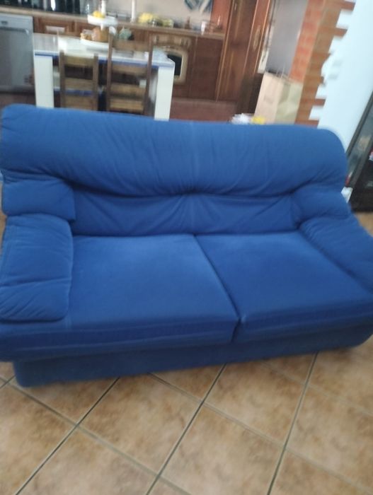 Vende-se sofá + poltronas
