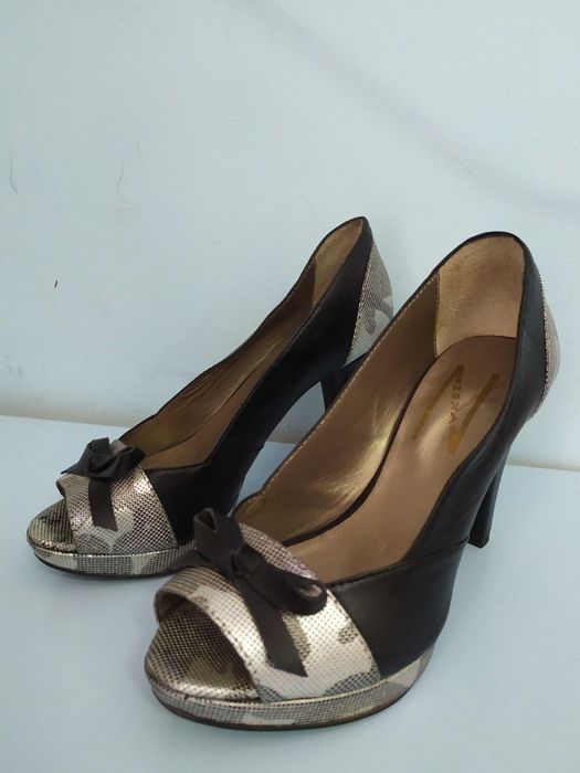 Sapatos senhora, pele genuína, modelo Peep Teo, 37