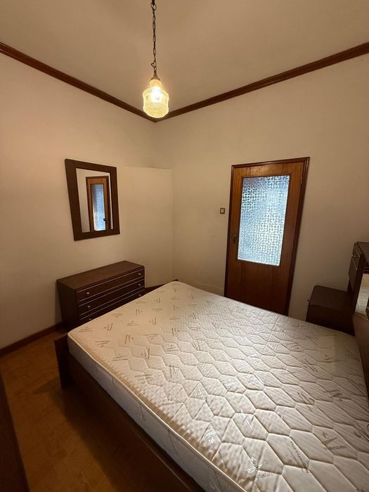 Quarto completo em bom estado