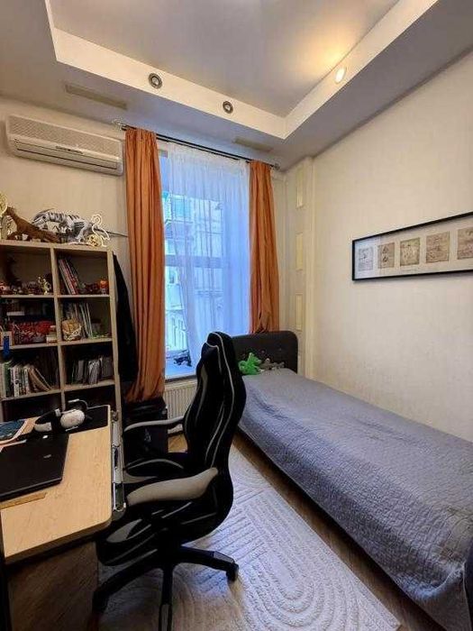 Січових Стрільців 40/1, Львівська площа, Шевченківський центр