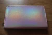 Holograficzny błyszczący różowy duży portfel Sinsay 17 cm x 10 cm