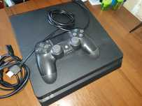 Продам Консоль Sony PlayStation 4