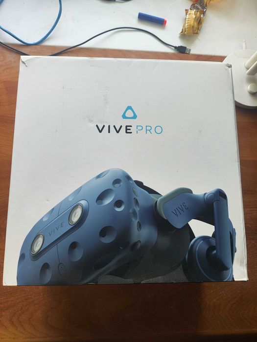 HTC VIVE Pro Starter kit + vive wireless adapter