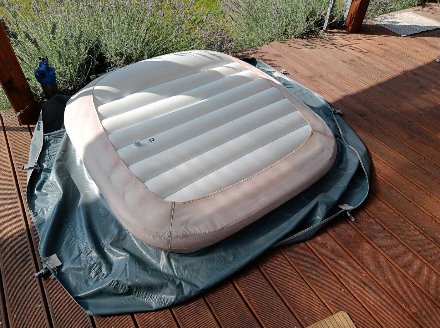 Whirlpool/Jacuzzi Lay-Z-Spa Hawaii Hydrojet Pro