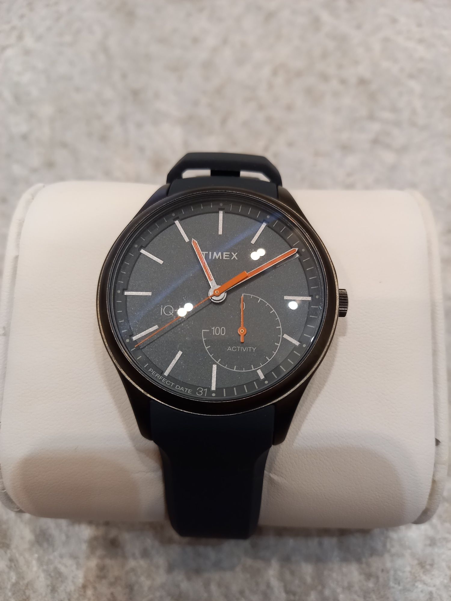 TANI NOWY Timex IQ+ Move TW2P95000