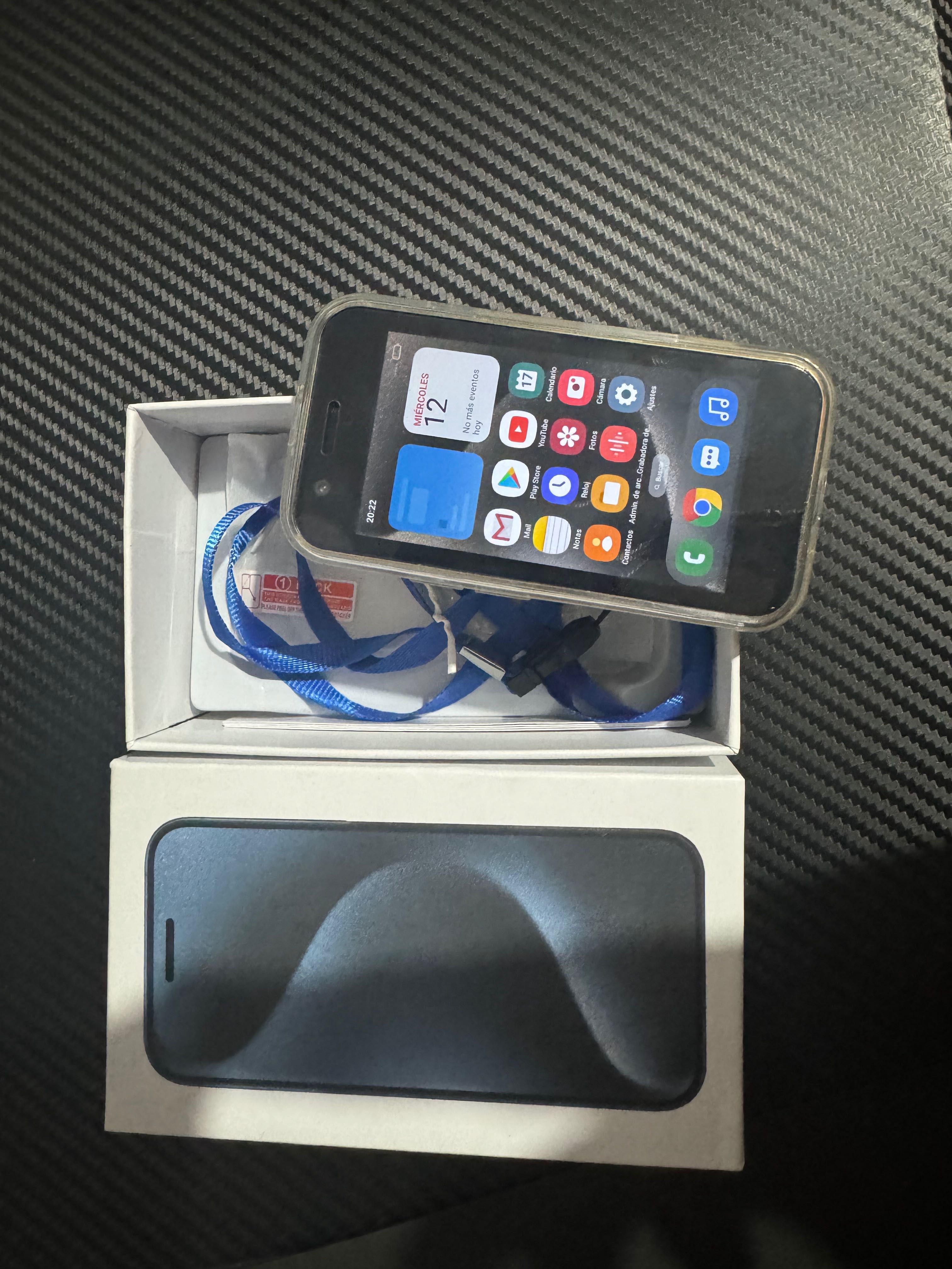 Mini iPhone  top