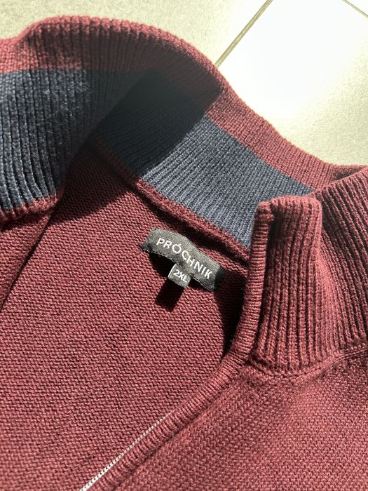 Burgundowy sweter męski