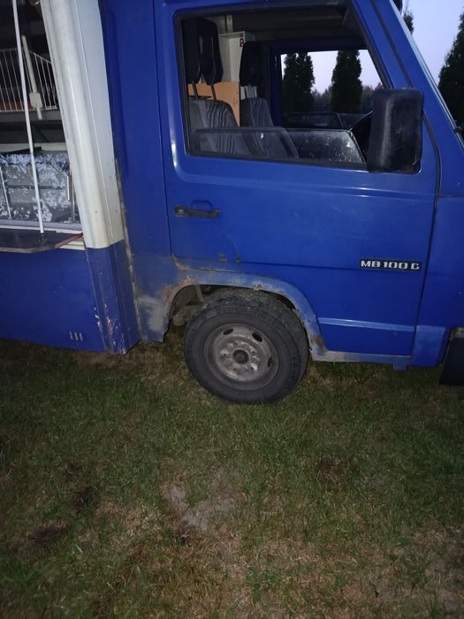 Sprzedam mercedesa mb 100