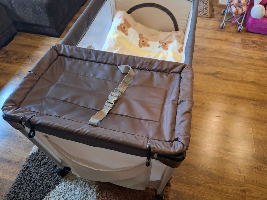 Sprzedam turystyczne łóżeczko firmy Lionelo z akcesoriami exstra.