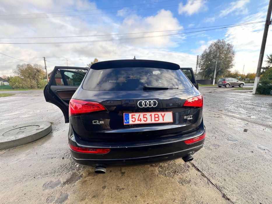 Audi Q5 2014 2.0 бензин пригнано із США