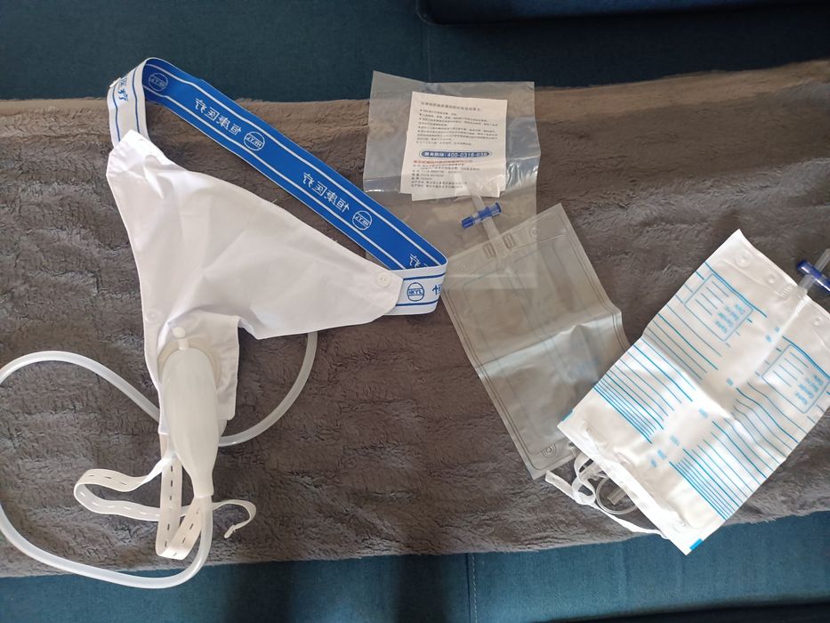 Pojemnik na mocz dla mężczyzn