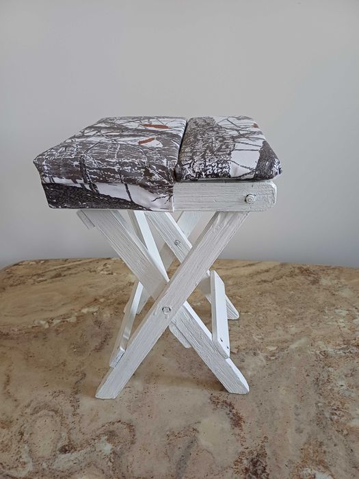 Стілець складний