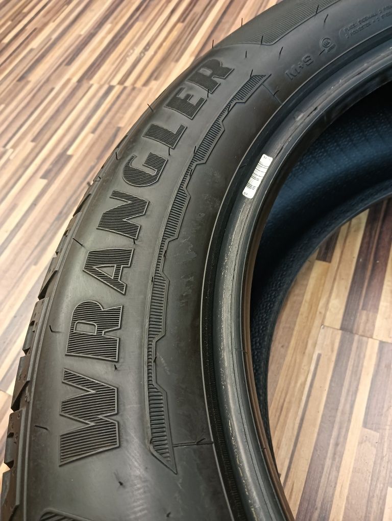 255/55/20 Goodyear Wrangler Territory HT