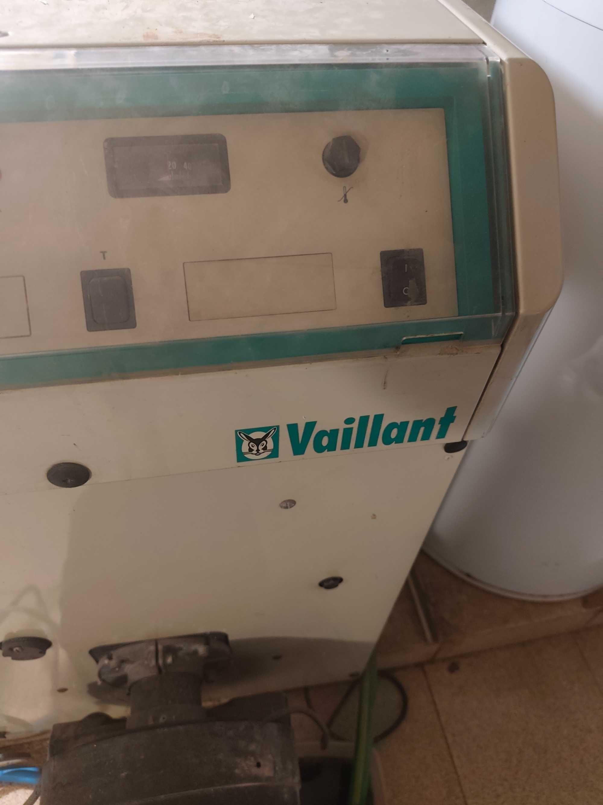 Piec Vaillant . Sprawny.
