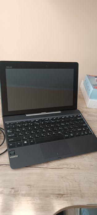 Планшет трансформер . Ноутбук ASUS Transformer Book T100TA. Стан 10/10