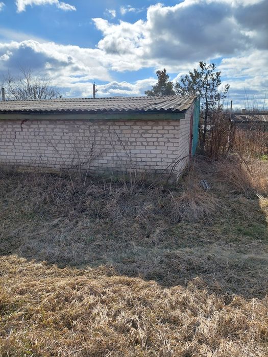 Під розбірку магазин.