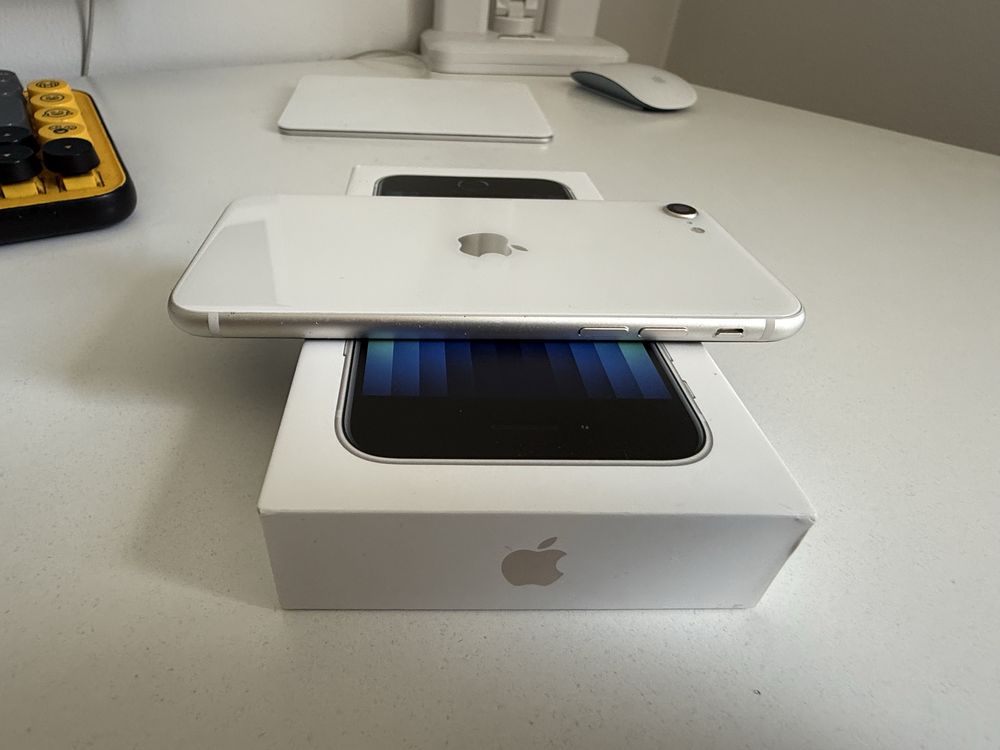 iPhone SE 2022 64gb Starlight Idealny Bateria 100%