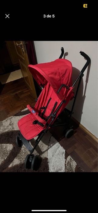 Carrinho de bebê marca chicco
