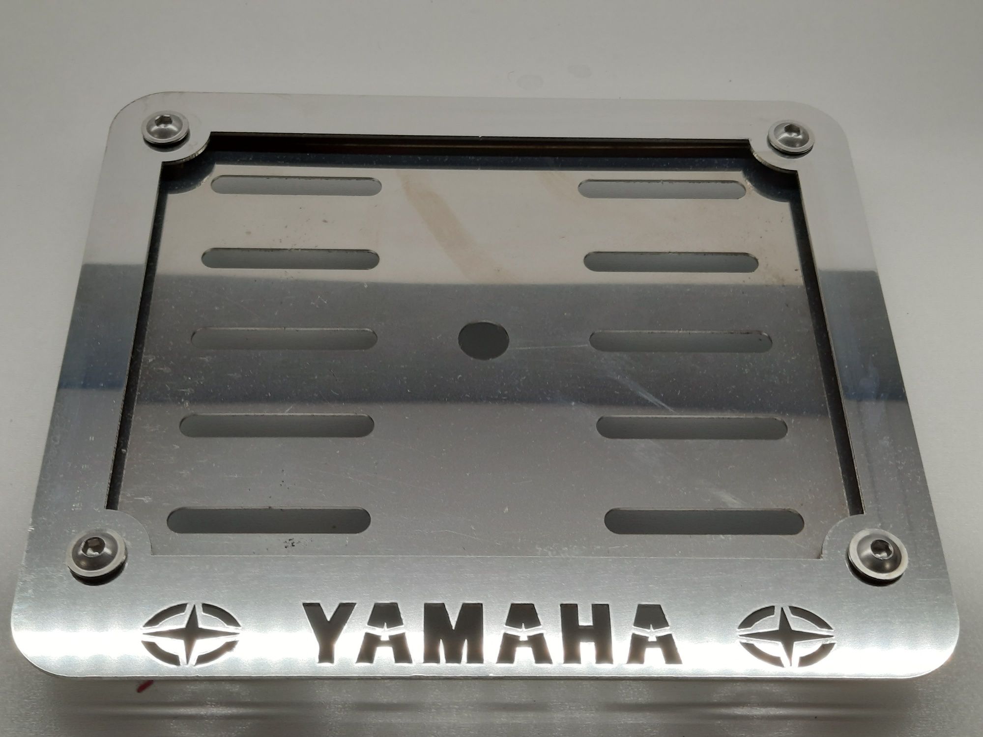 Ramki rejestracji Suzuki , Yamaha , Honda