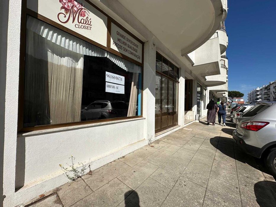 Aluguer de Loja 135m2 em Darque