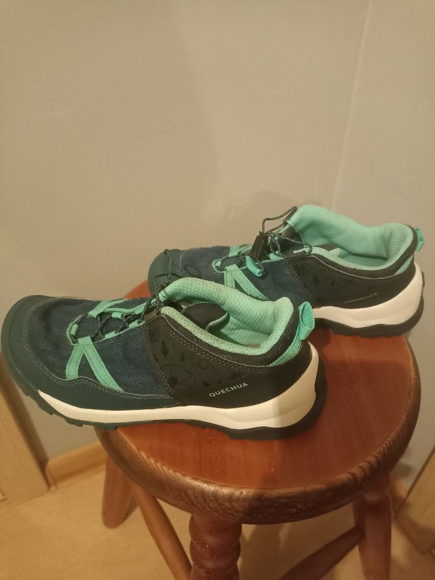 Buty sportowe chłopięce r. 35