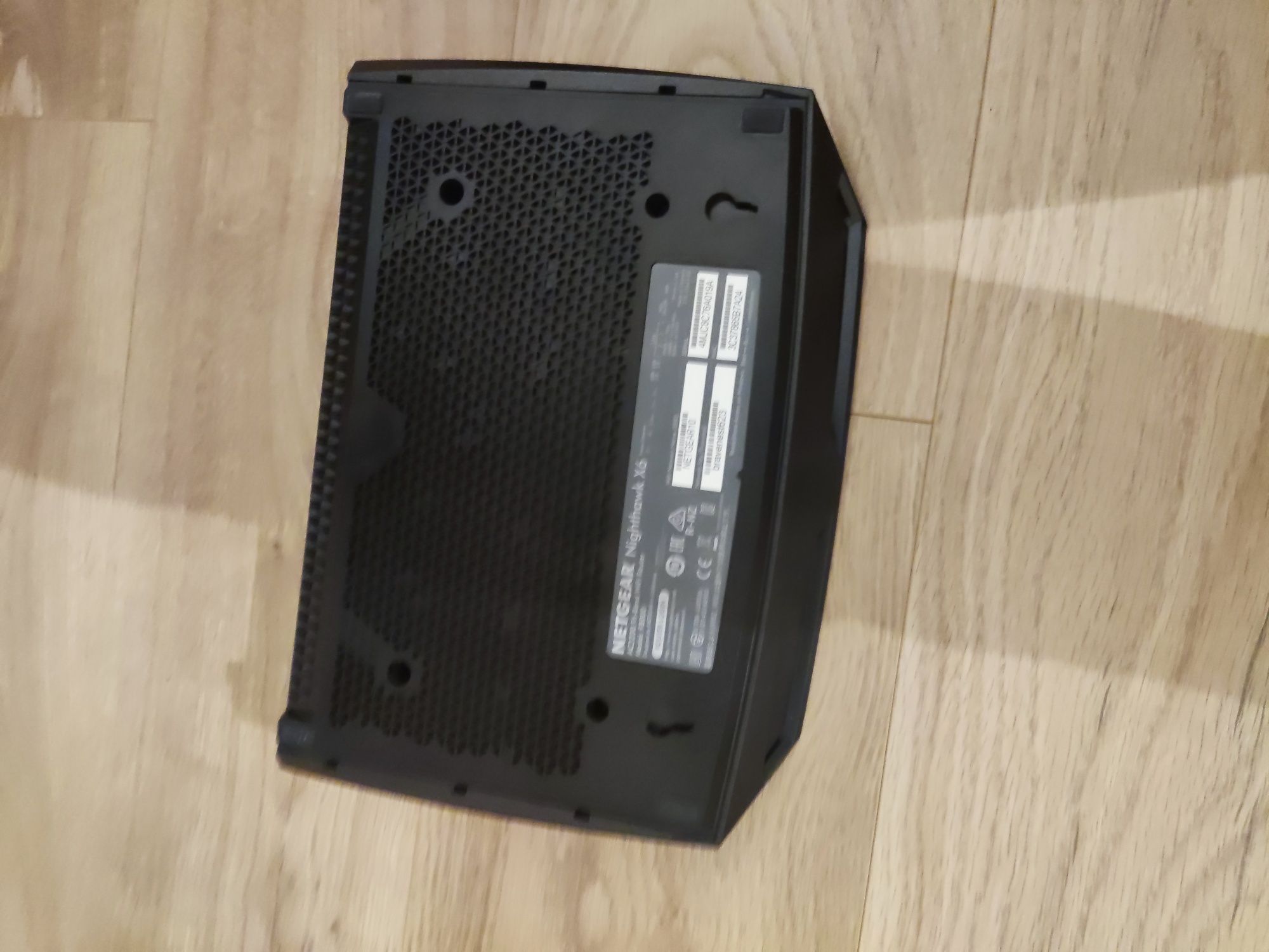 Router Netgear Nighthawk X6 R8000. Do sprzedania dwie sztuki.