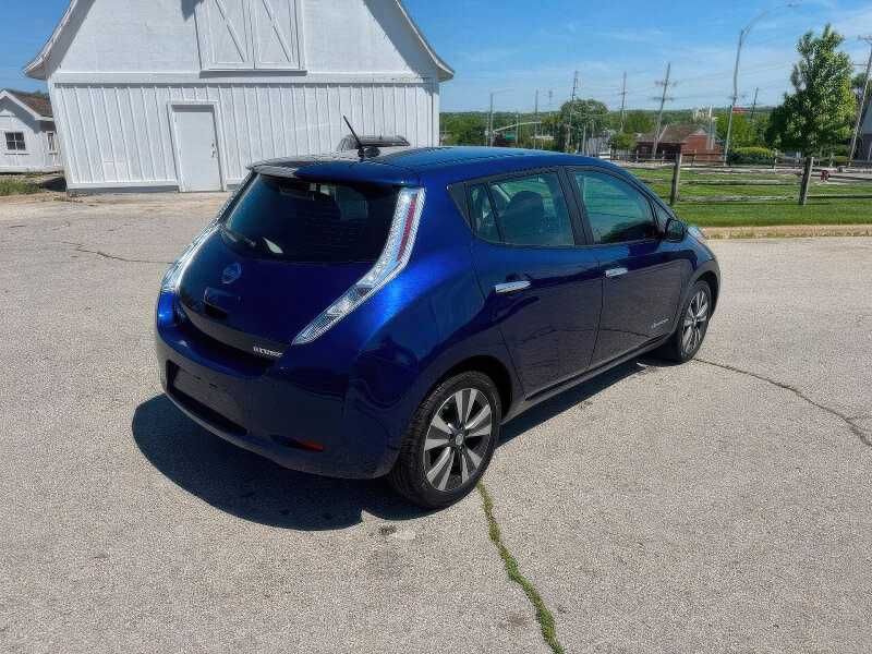 2016 Nissan LEAF SL